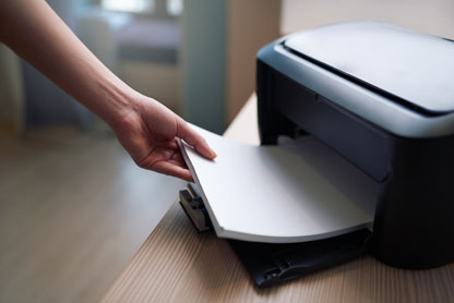 Druckerpapier einlegen